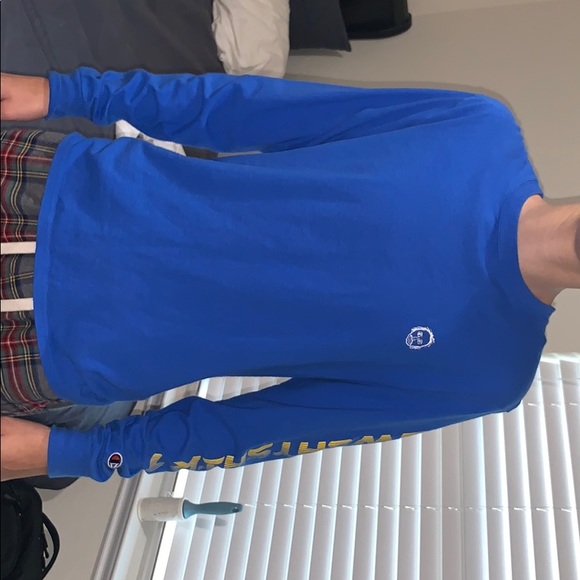 blue champion shirt - Picture 4 of 4